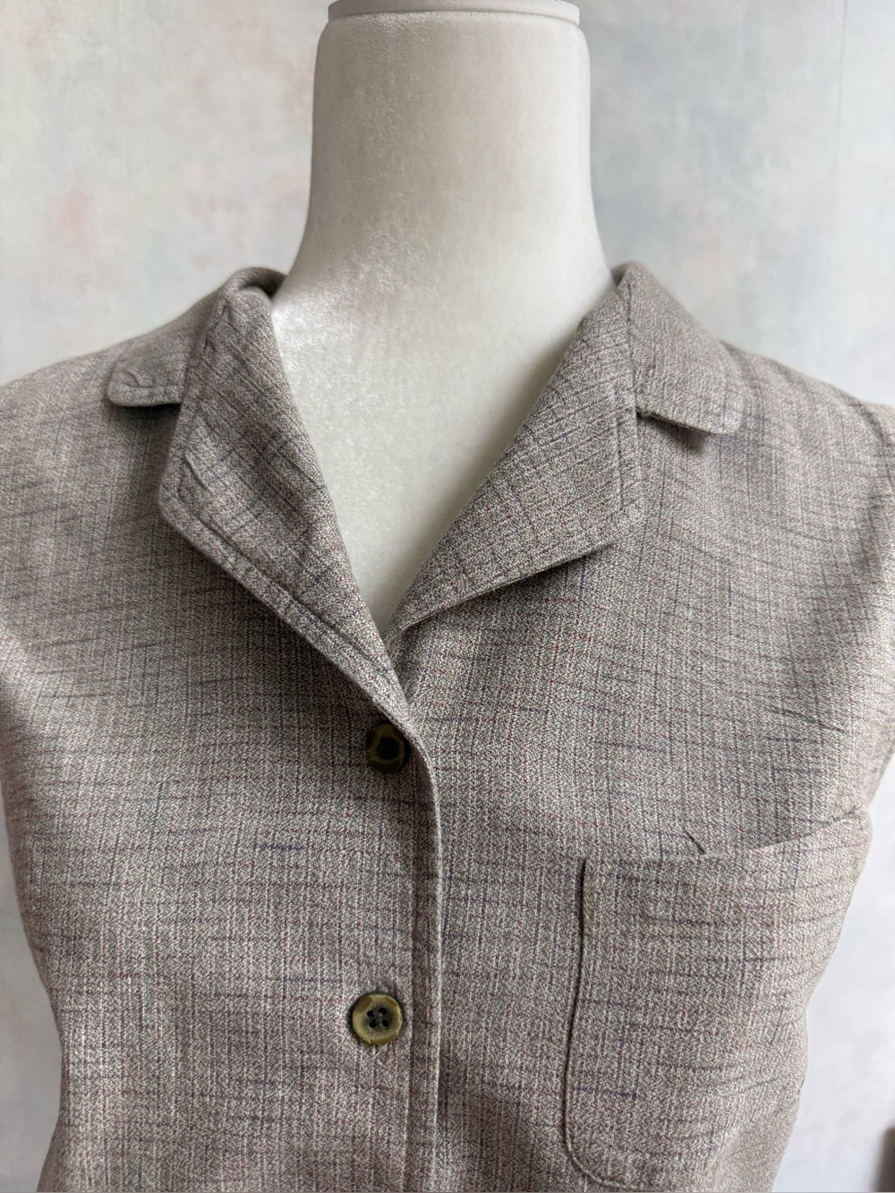 Columbia Sleeveless Sage Green & Purple Cotton Textured Button-Up Vest Blouse